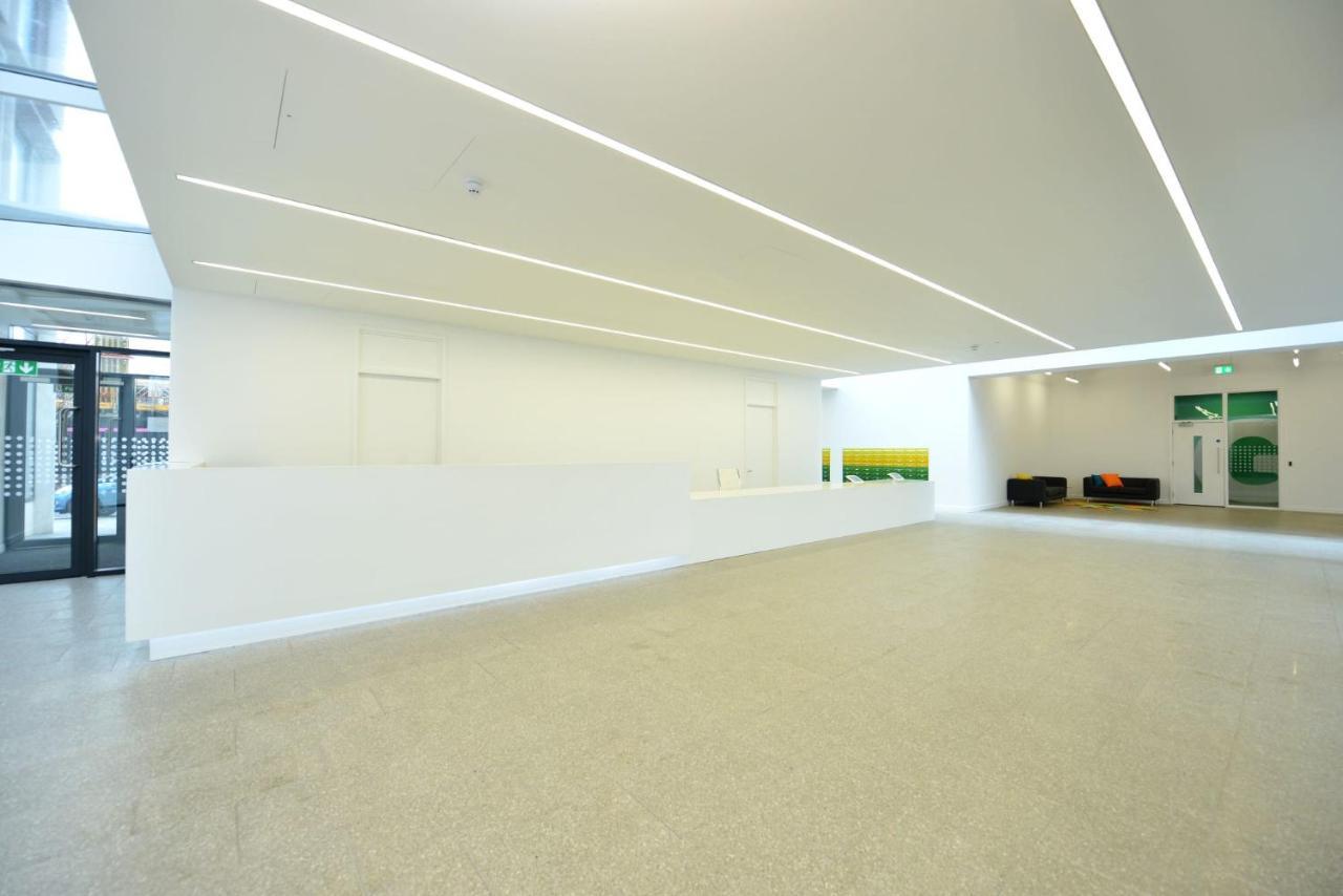 For Students Only Spacious At Flinders House Located In Appartement *