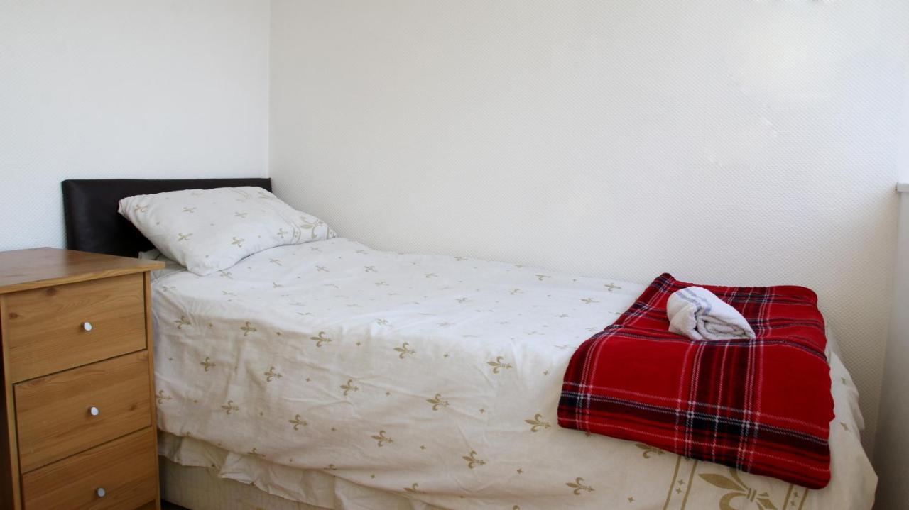 Elephant & Castle - Zone 2 - Private - Shared Bathroom London