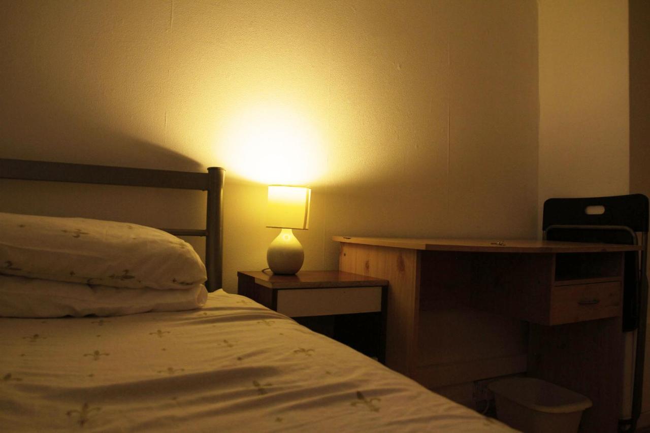 Elephant & Castle - Zone 2 - Private - Shared Bathroom * London