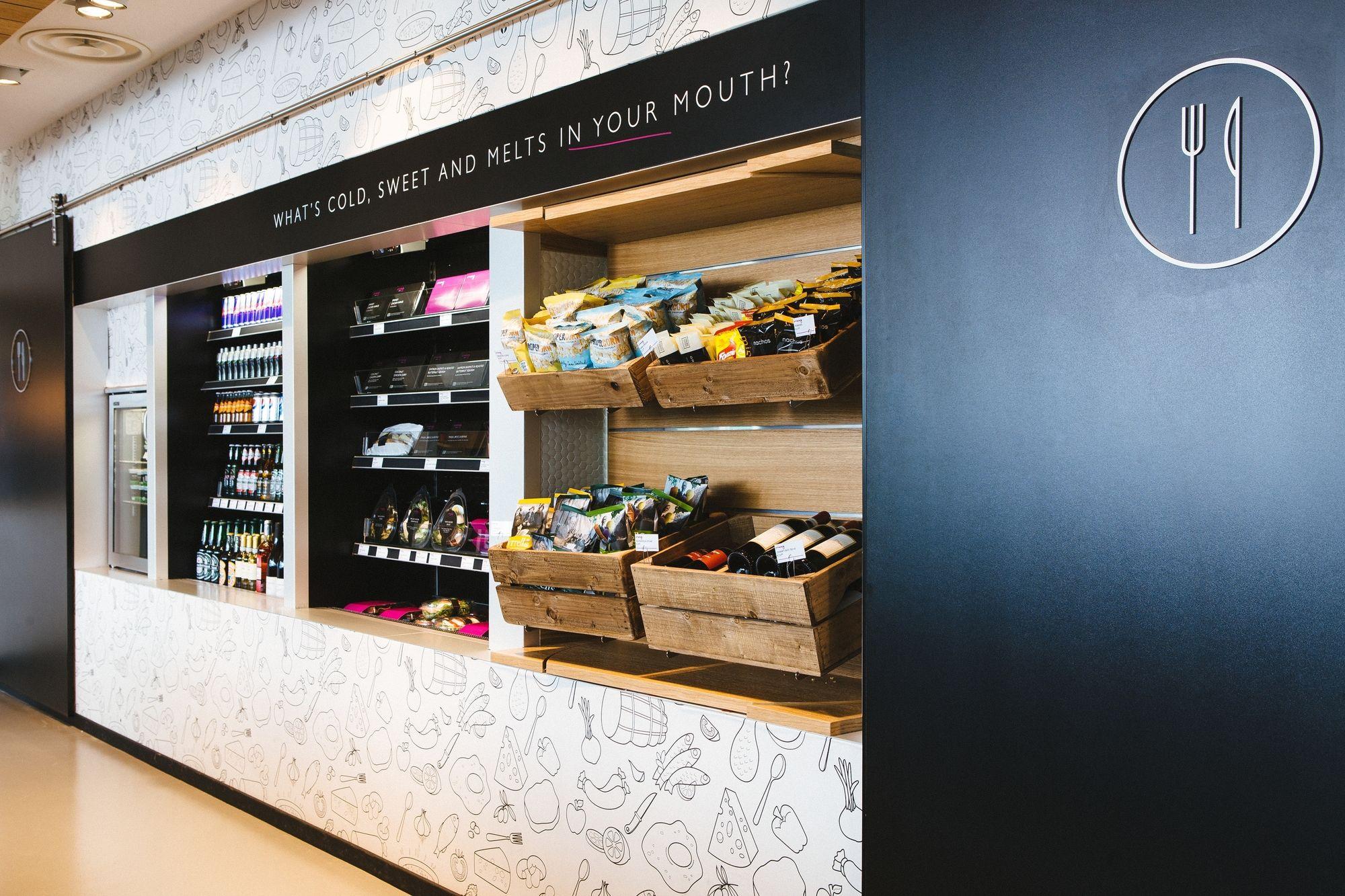 Moxy Excel Hotel London