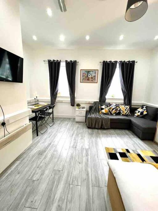 Leilighet Comfortable Flat In Central *