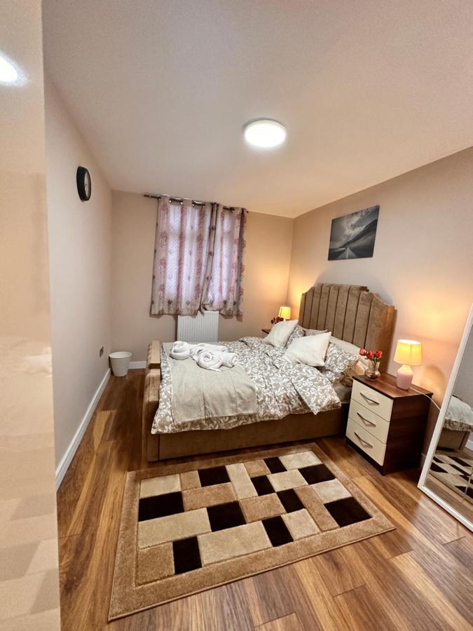 Affittacamere Canary Wharf Single Double And En-suite *