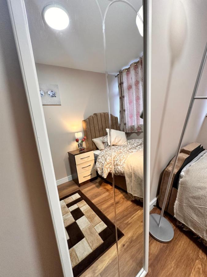 Affittacamere Canary Wharf Single Double And En-suite *