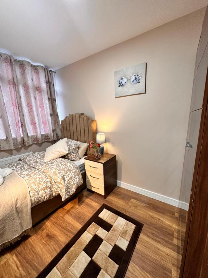 Canary Wharf Single Double And En-suite Affittacamere