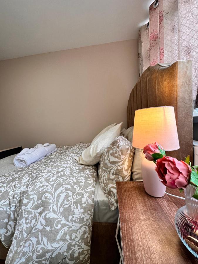 Affittacamere Canary Wharf Single Double And En-suite Londra