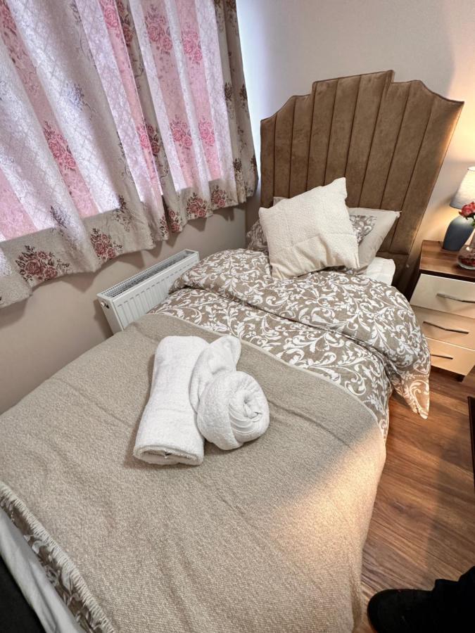 Canary Wharf Single Double And En-suite Londra