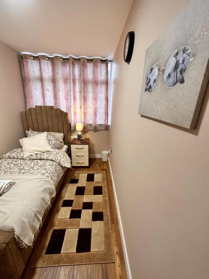 Canary Wharf Single Double And En-suite Affittacamere