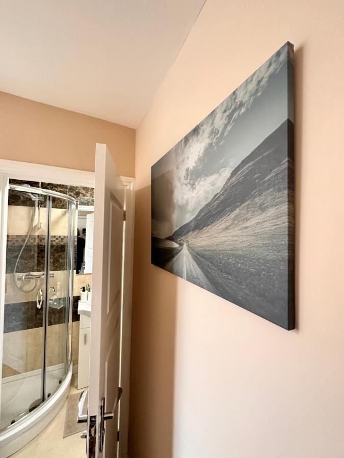 Canary Wharf Single Double And En-suite * Londra
