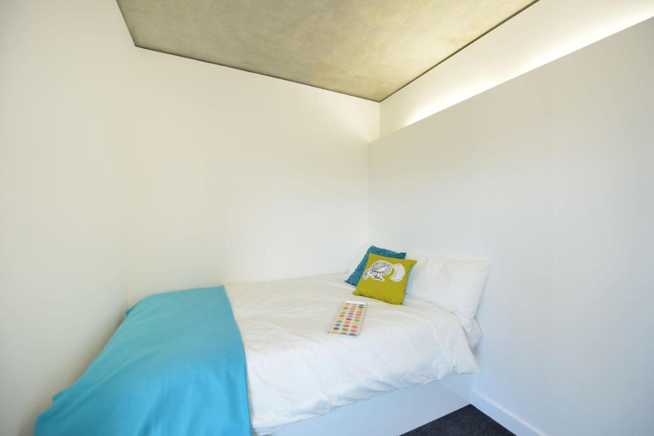 For Students Only Spacious At Flinders House Located In Appartement *