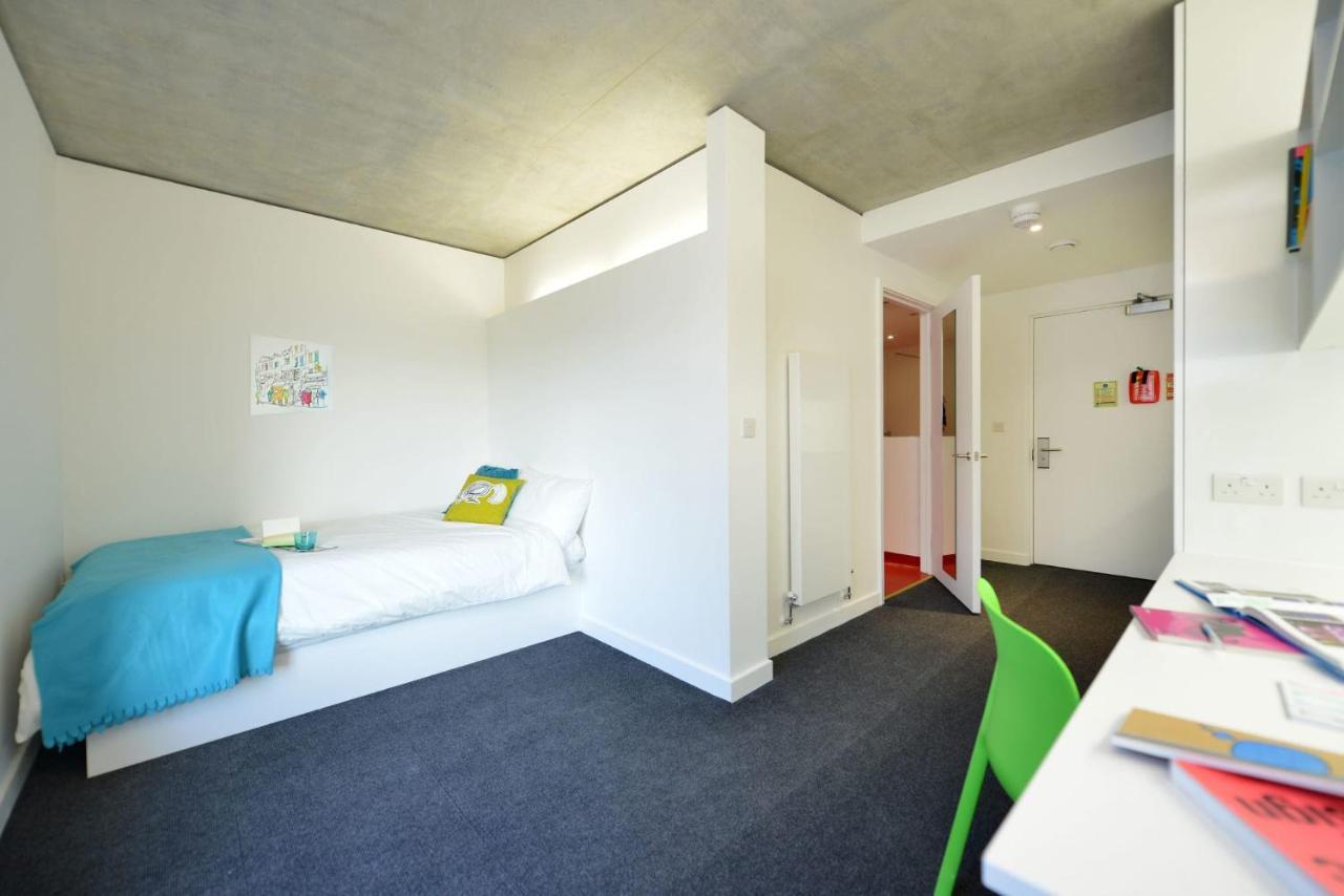 For Students Only Spacious At Flinders House Located In * Londen