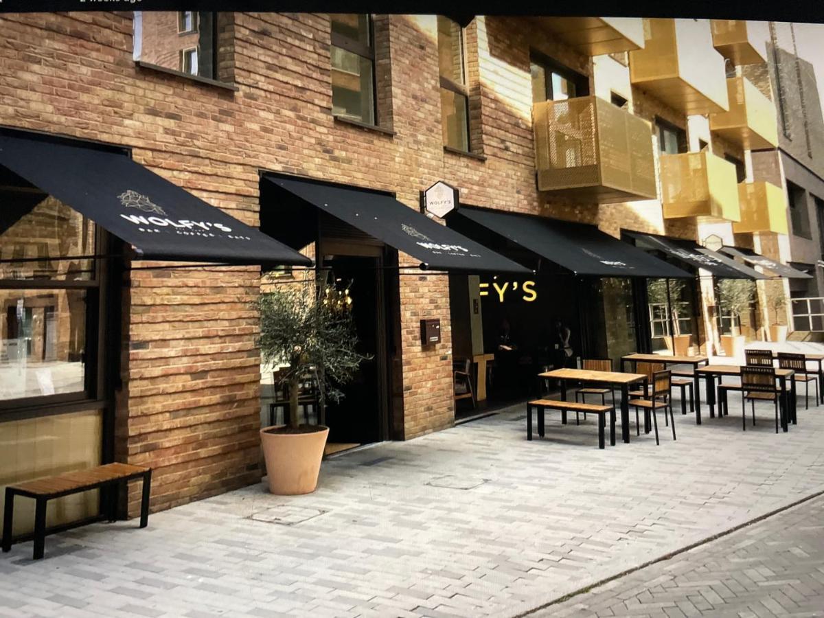 Surrey Docks Se16 Near Canada Water N Easy Access Canary Wharf London
