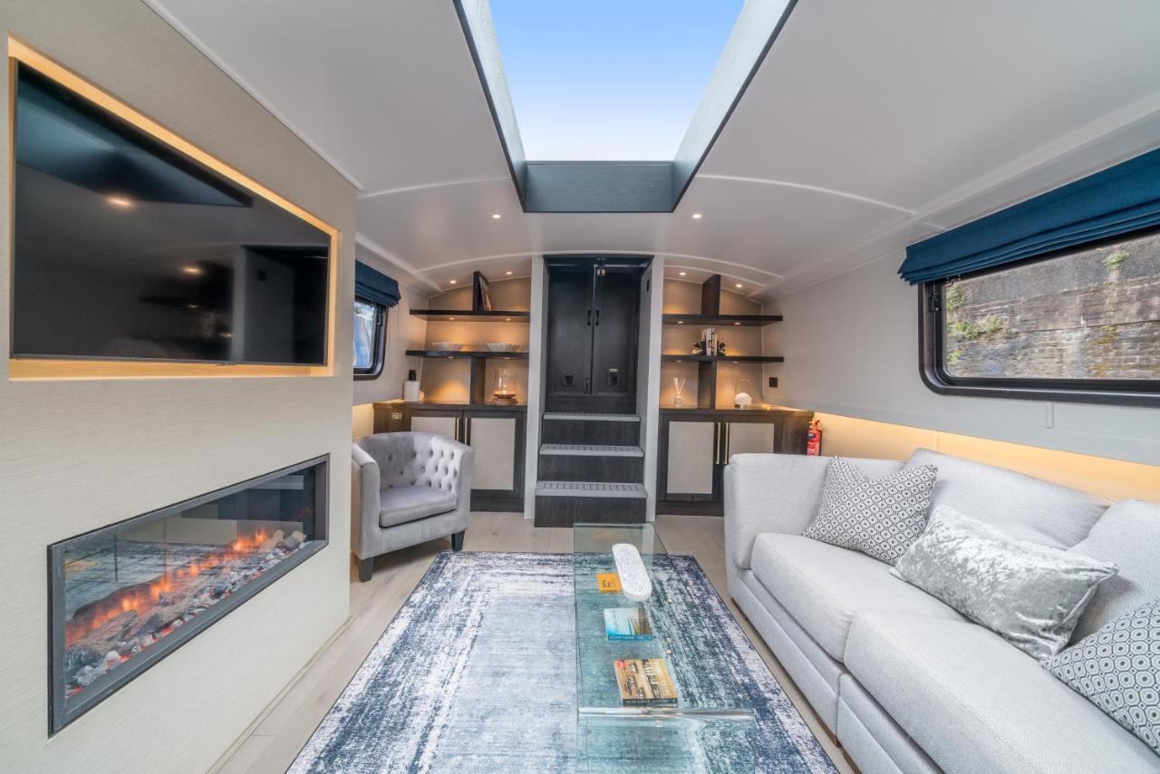 Elegant Houseboat Near Canary Wharf Botel Londra