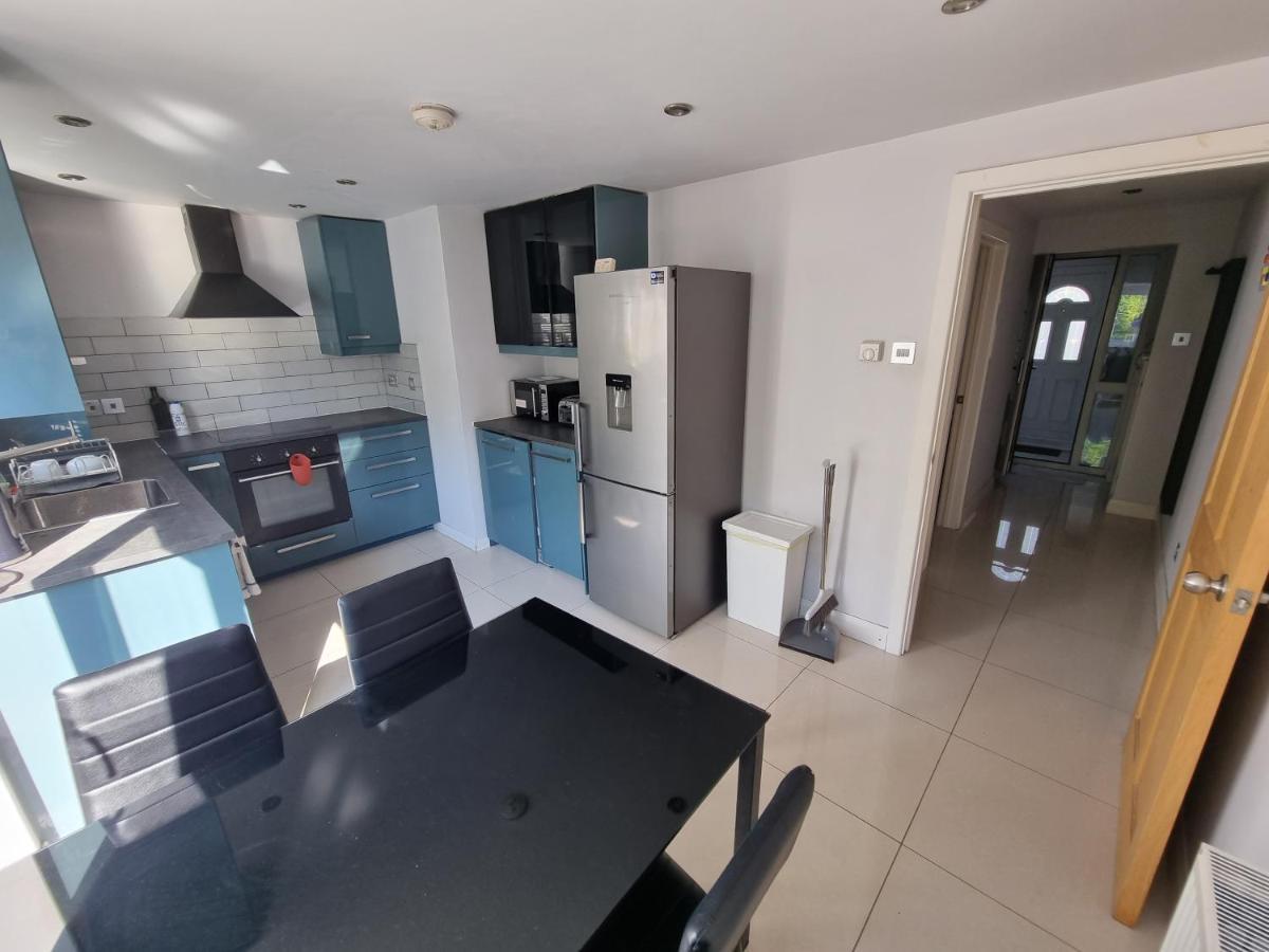 Zone 1 House With Secure Garden Apartment