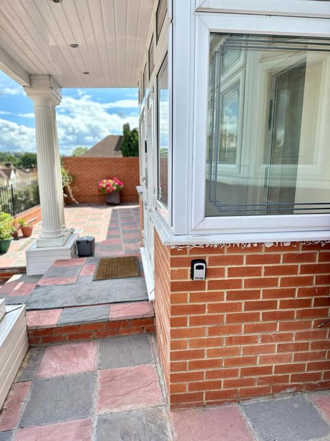 Apartment Haddington Road In Bromley