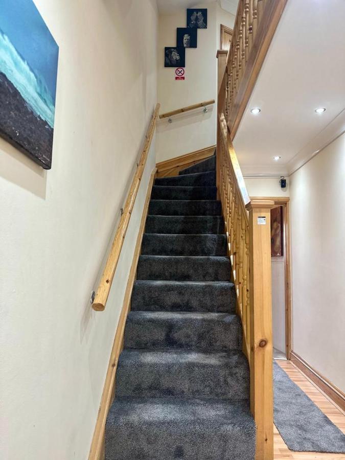 Haddington Road In Bromley Apartment *