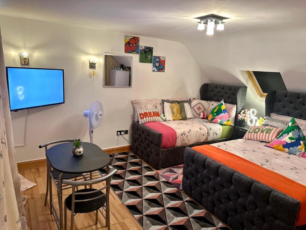Haddington Road In Bromley Apartment