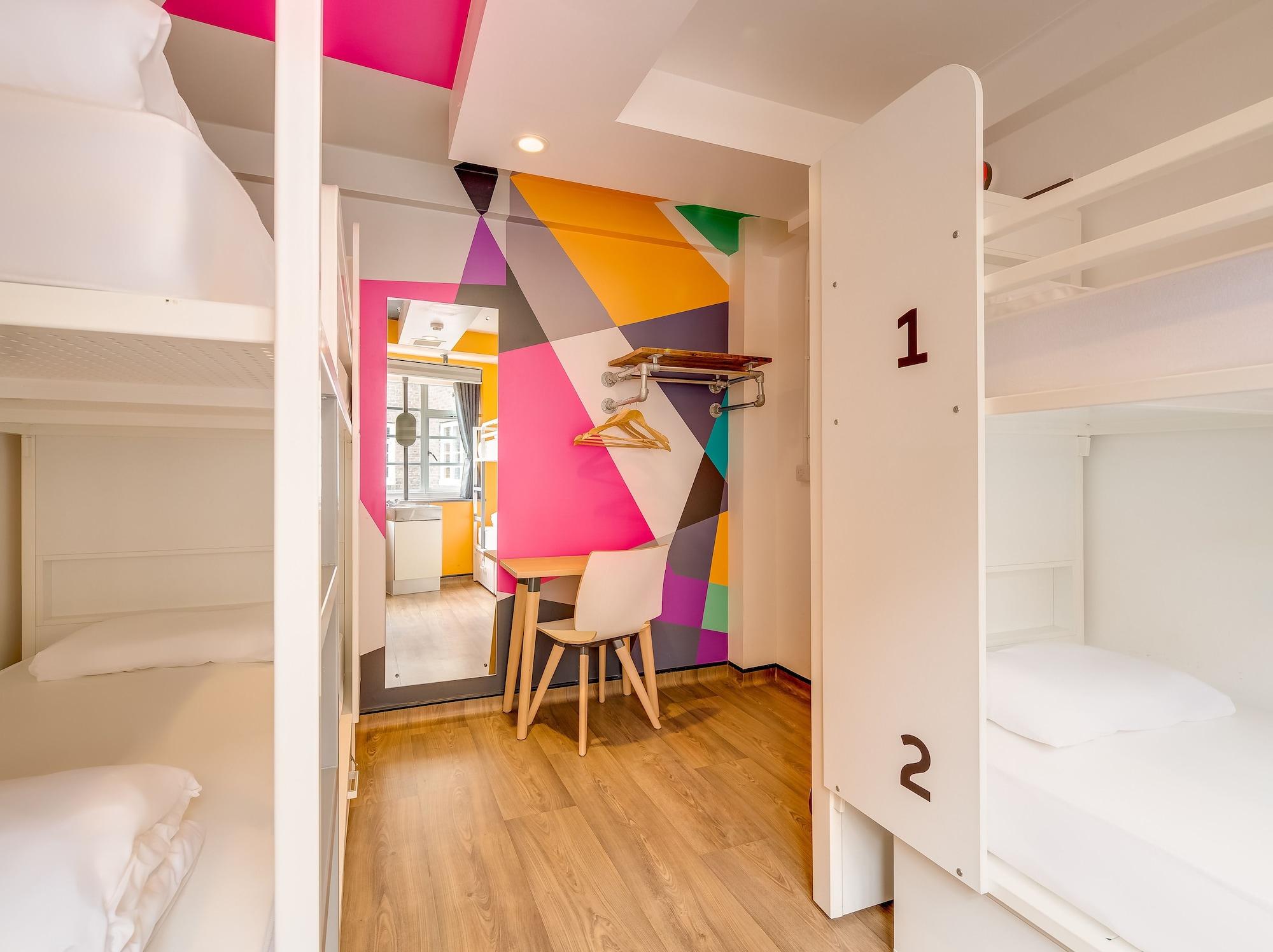 Generator Hostel