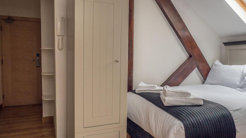 London Stay Apartments Aparthotel 3*