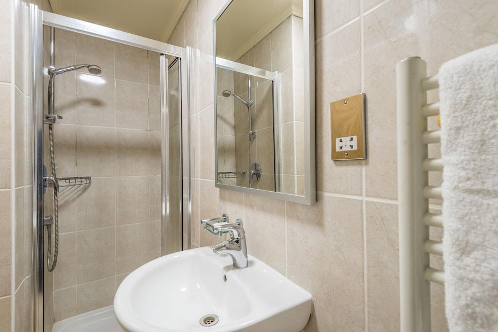 Viking Hotel 2*