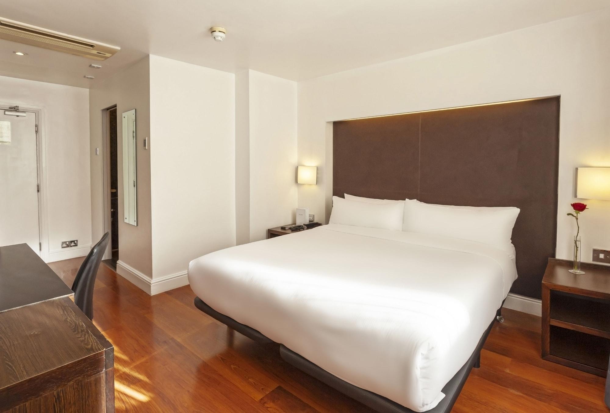 Hotell The Caesar 4*