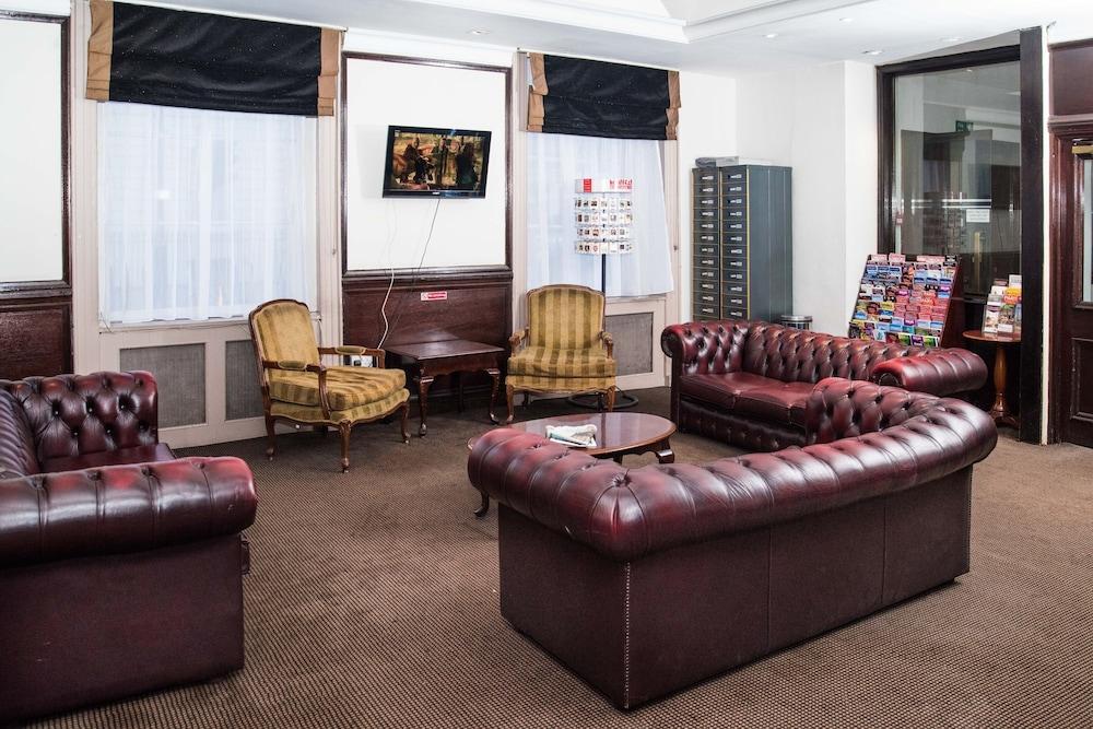 Rose Court 3*