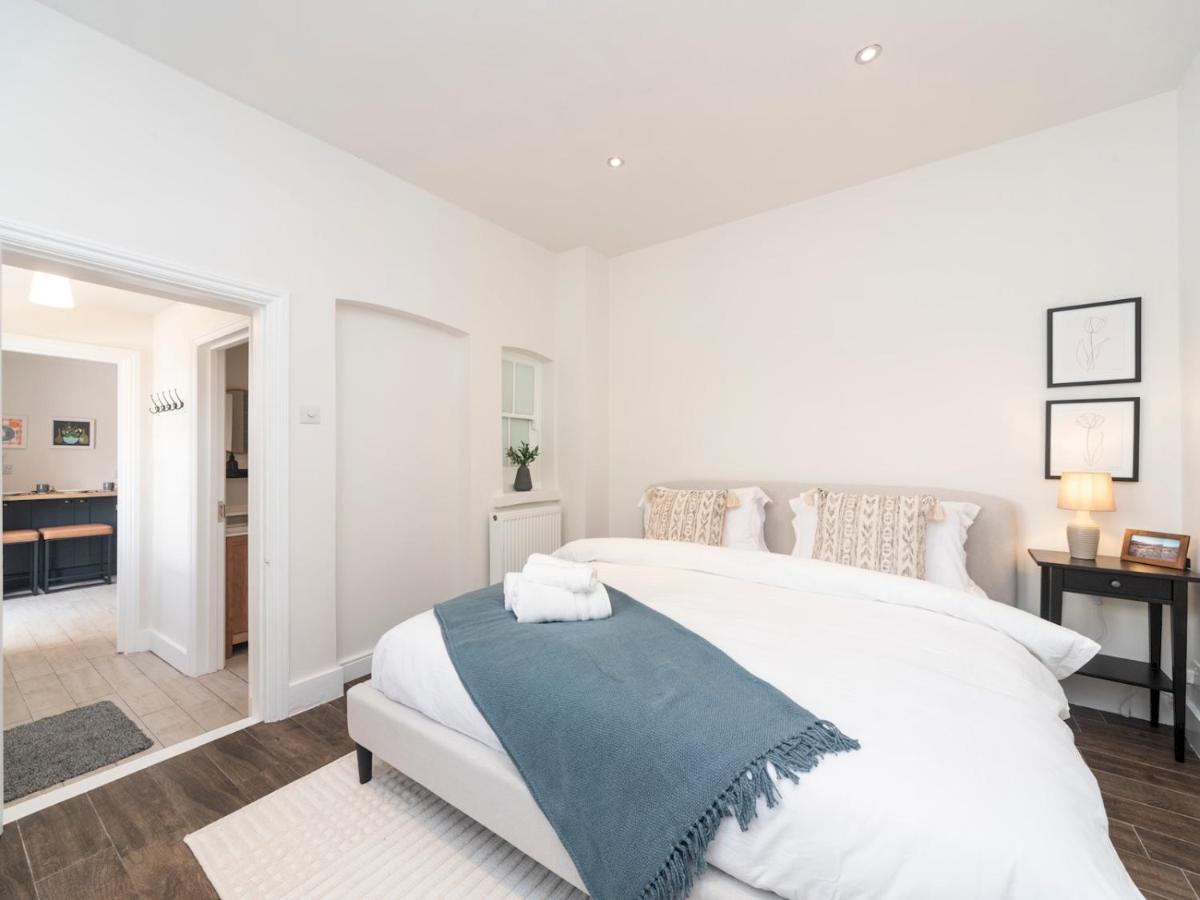 Pass The Keys Elegant Modern 2 Bed Flat Near Greenwich Park * Londra