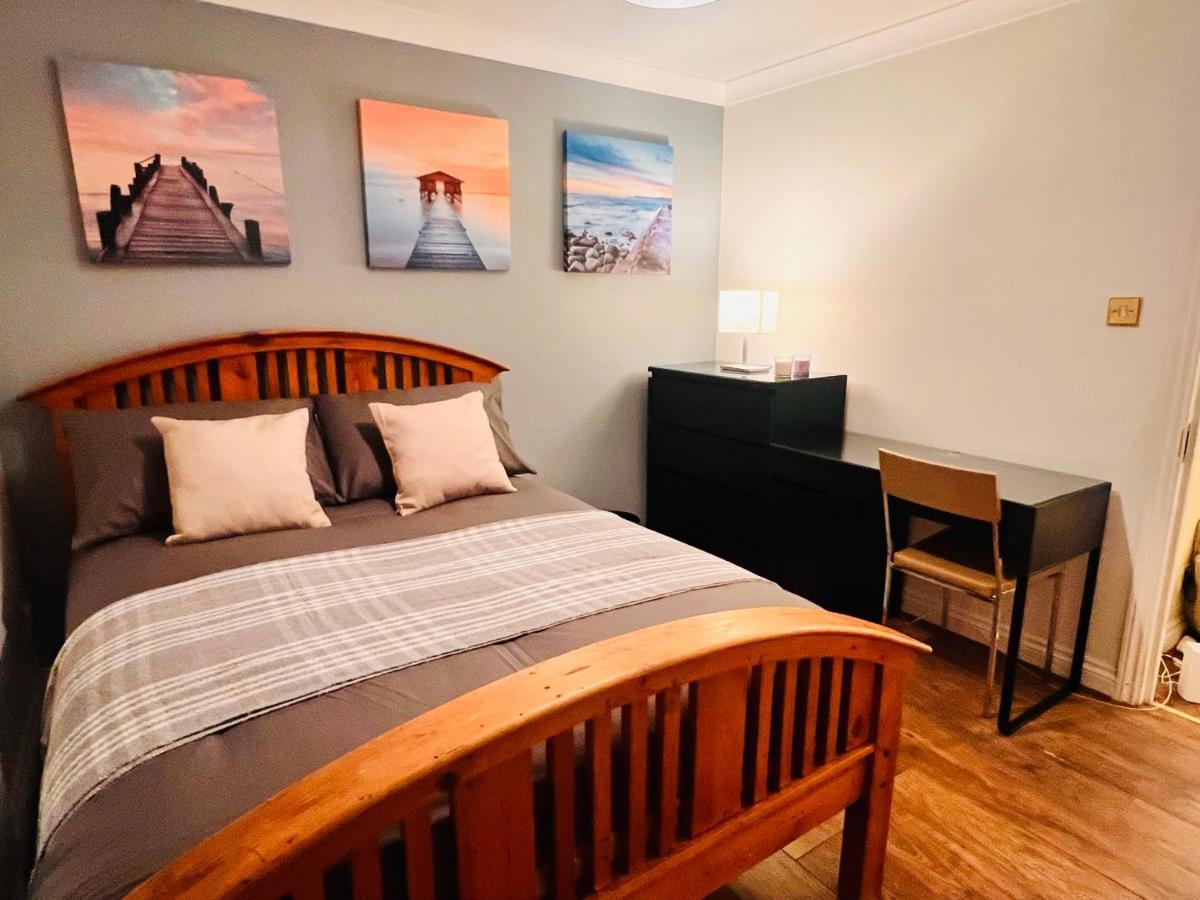 42i Premium Exactly Like The Photos Guest house *