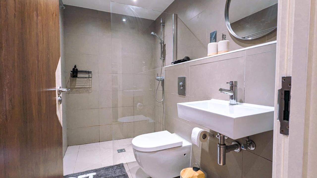 Spacious In Trendy Hackney London