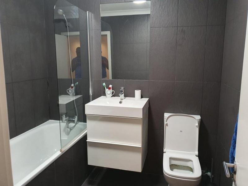 Rum i privatbostad Double With Shared Bathroom London