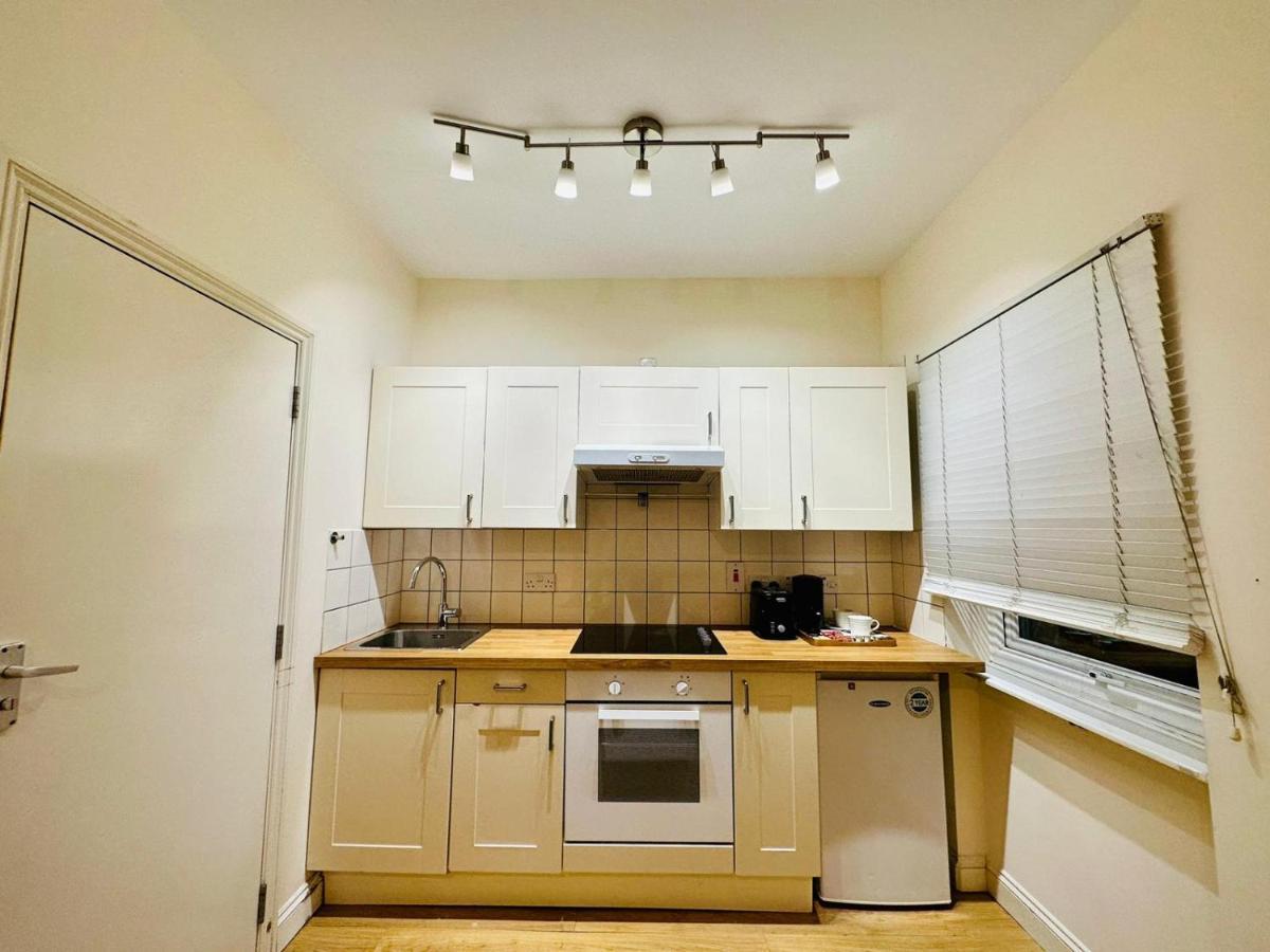 Premium Studio Flat 02 Near Tower Bridge *