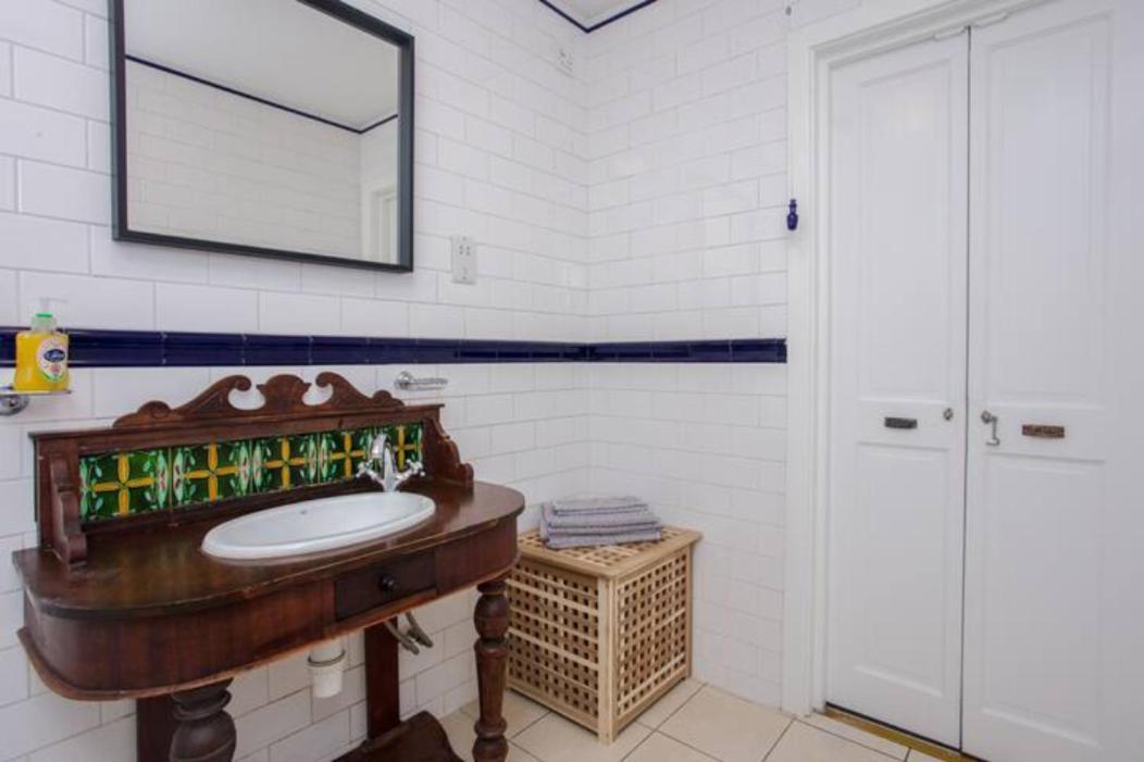 Modern & Spacious 2bd In Limehouse Apartment London