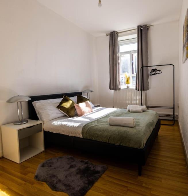 Lejlighed Pristine 3 Beds Hackney E9 London