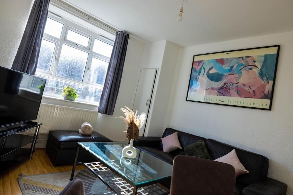 Pristine 3 Beds Hackney E9 Lejlighed
