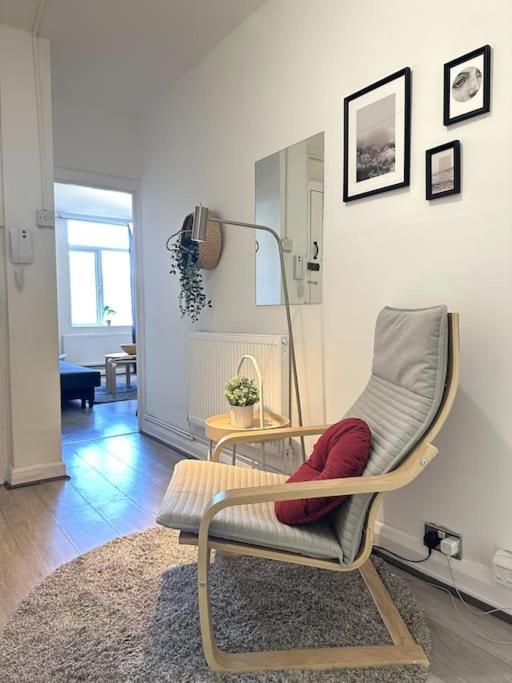 Lägenhet Stunning 2-bed Near London.