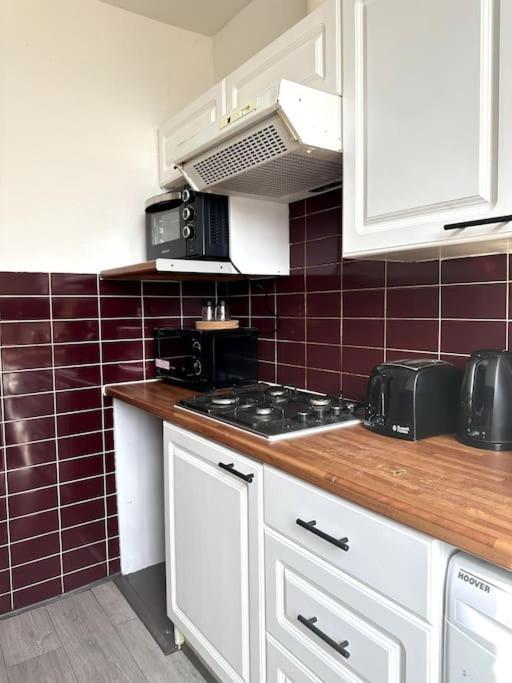 Stunning 2-bed Near London. Lägenhet *