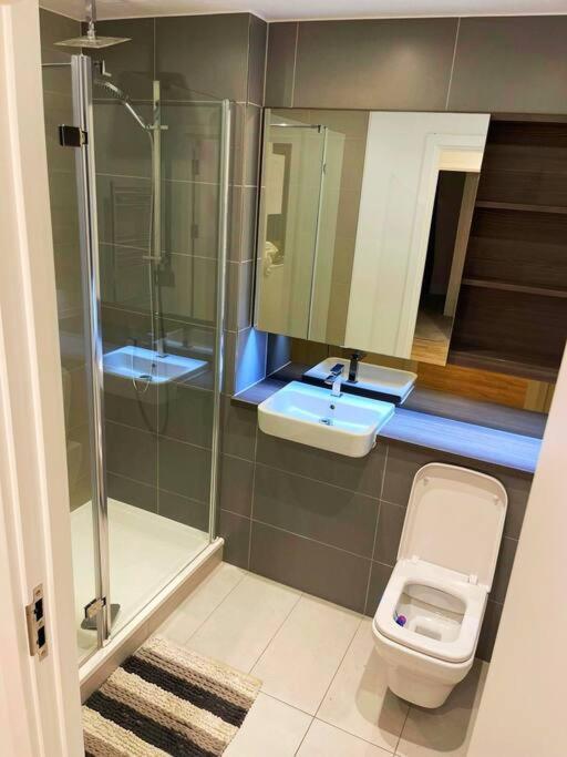Morden Luxury 2bedroom Lejlighed