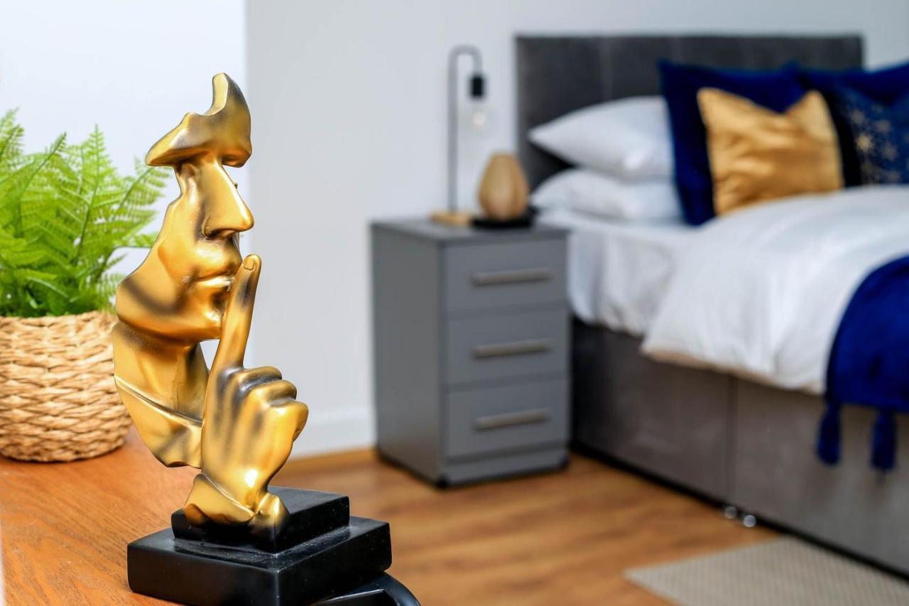 Appartement Snuggle - Riverside - Views Over Looking River Thames, Close To O2 Arena, Excel, Airport, Thames Clipper- River Boat Service, Woolwich Ferry, Onsite Parking, Twin Option Available