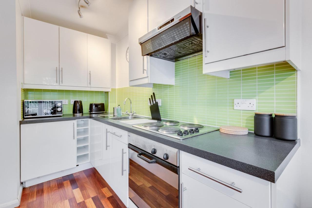 Visit London 1 Bed Flat- Canary Wharf Close To River Thames Leilighet *
