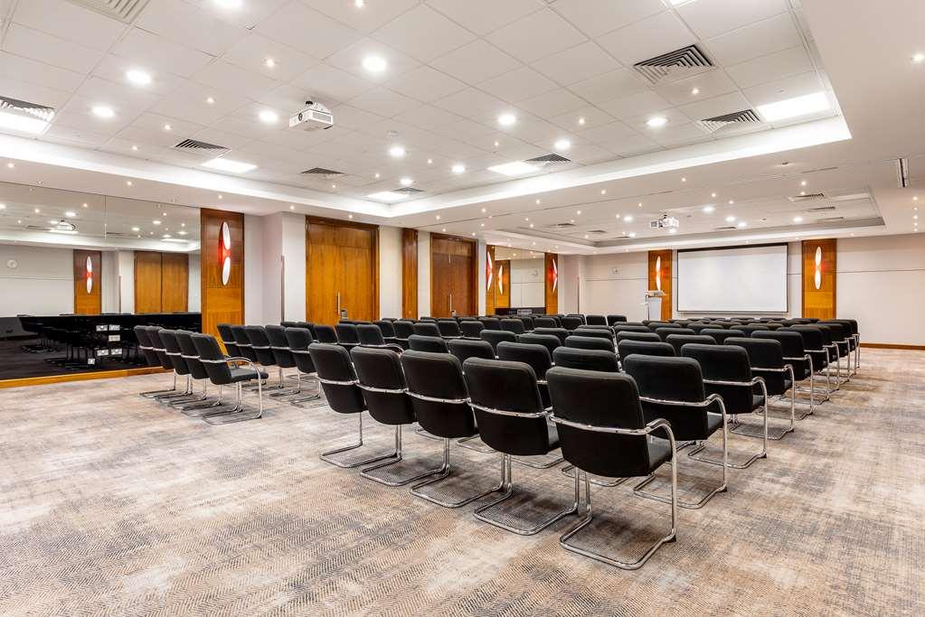 Hotel Radisson And Conf Centre Heathrow 4*