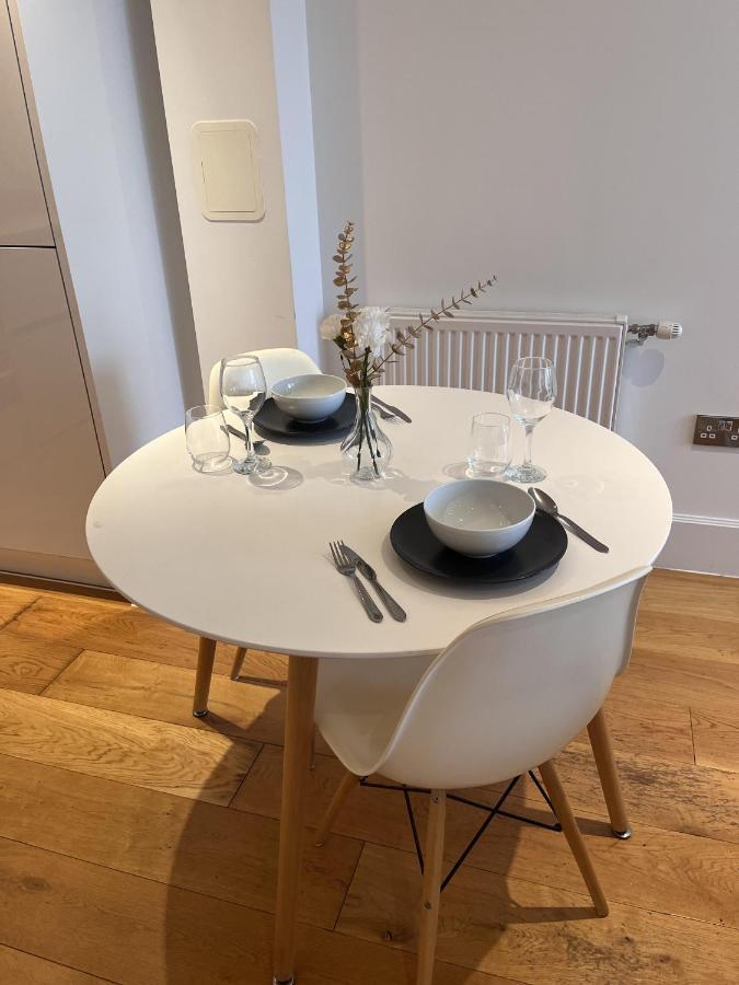 Lovely Charming 2-bedroom In Bow * Londra