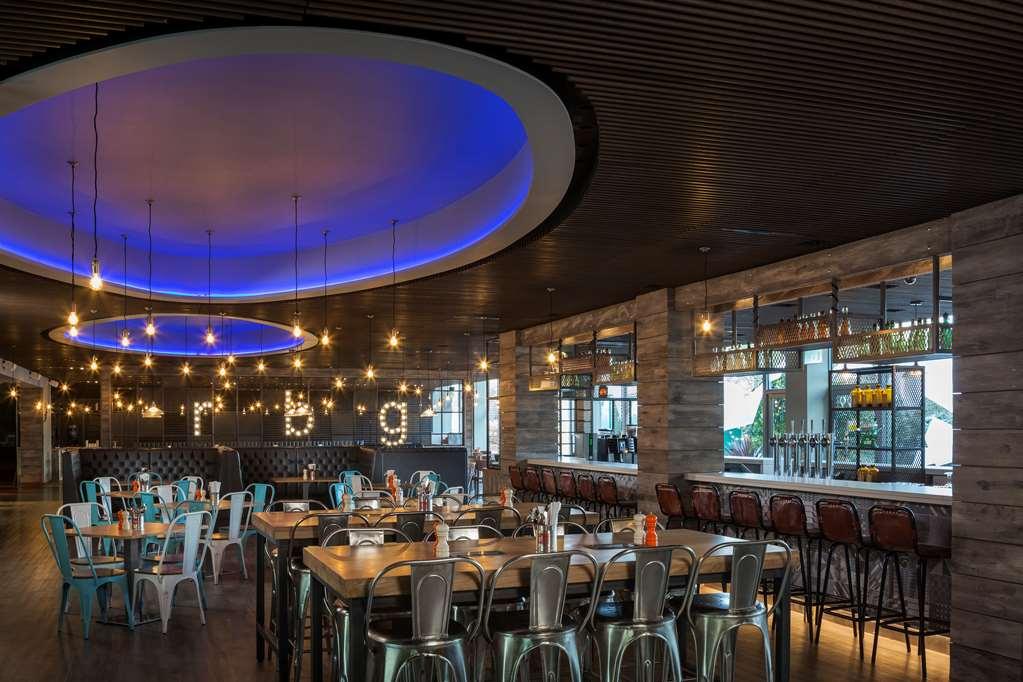 Radisson Red Heathrow