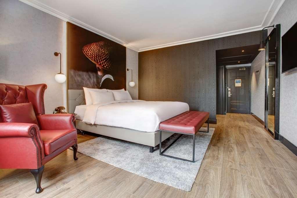 Radisson Red Heathrow London
