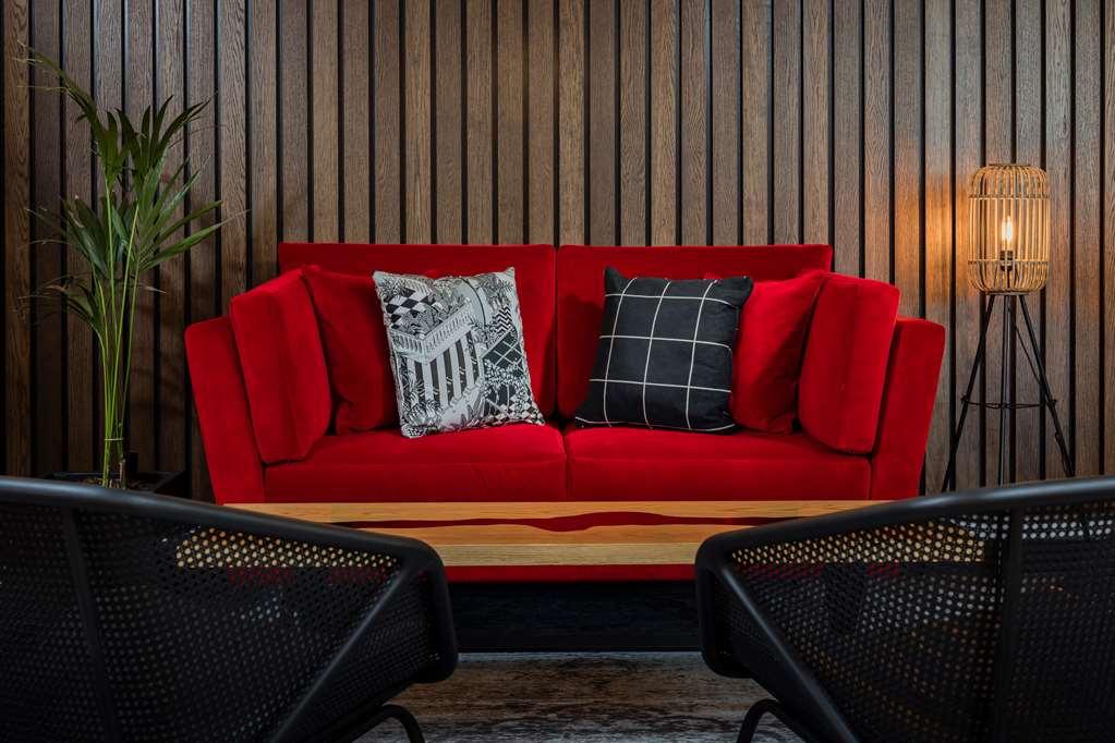 Radisson Red Heathrow Hotel London