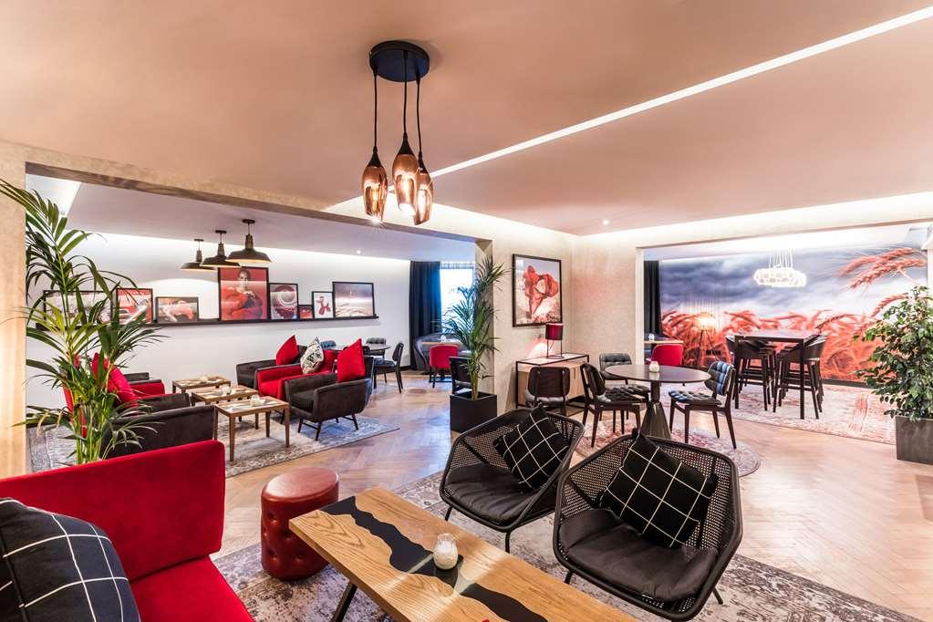 Radisson Red Heathrow