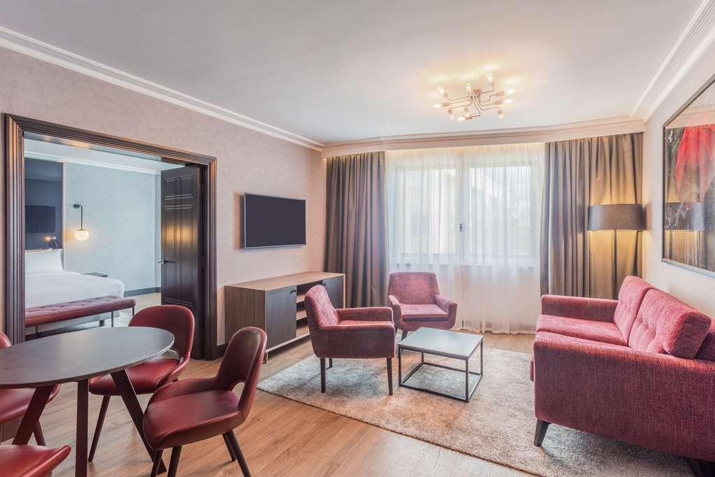 Radisson Red Heathrow Hotel London