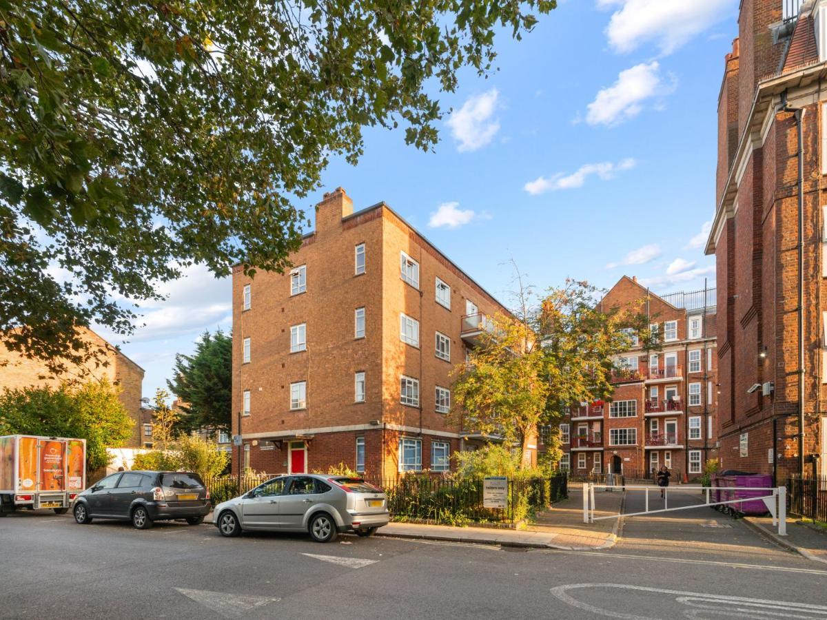 Leilighet Whitechapel - Steps From Station & Sights! *