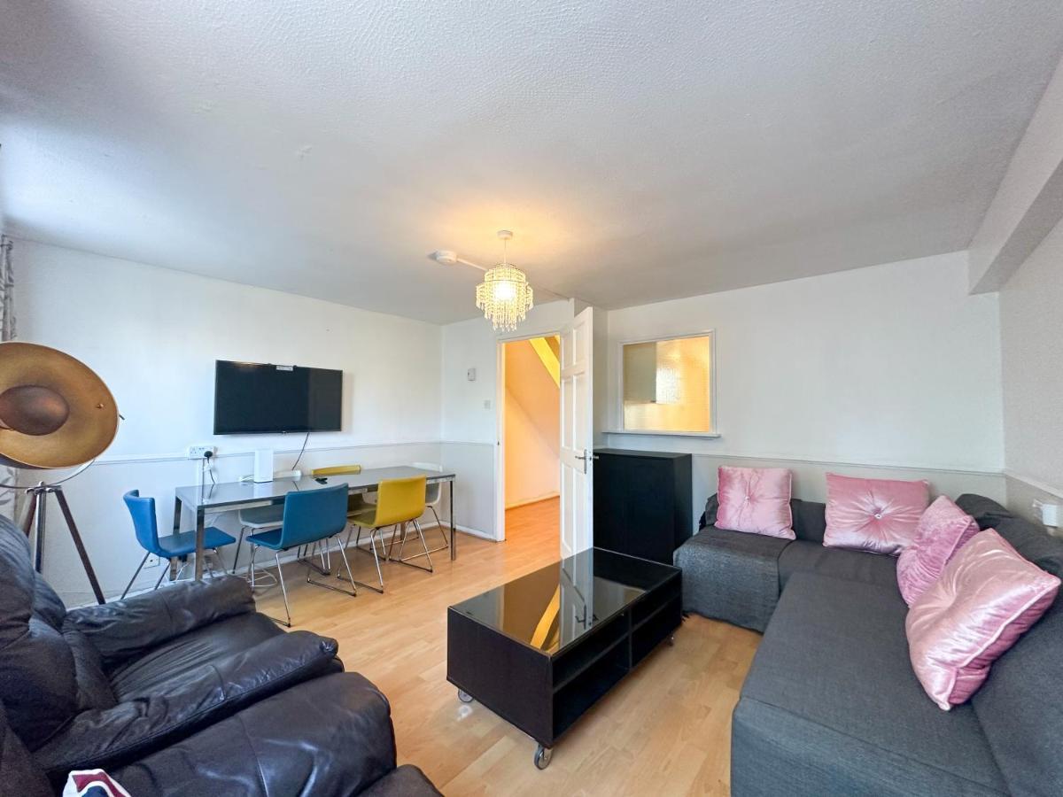 Apartment 36 O'leary Square