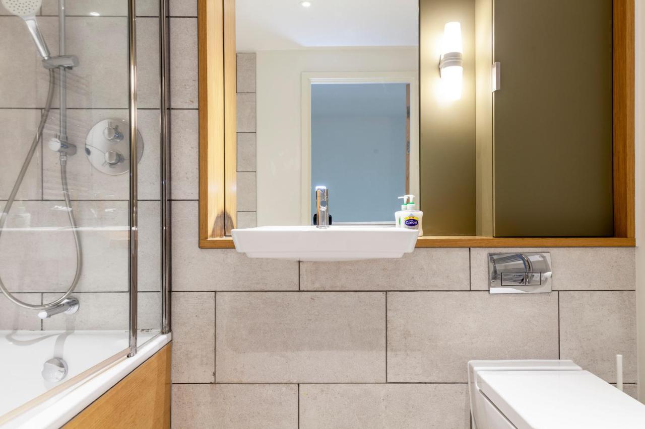 Amazing 3bdr Duplex Wbalcony East *