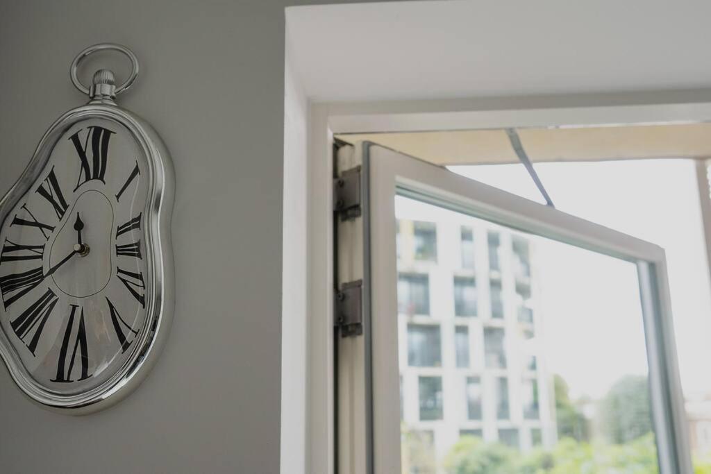 Apartment Cool Dalston Studio With Balcony And Gym London