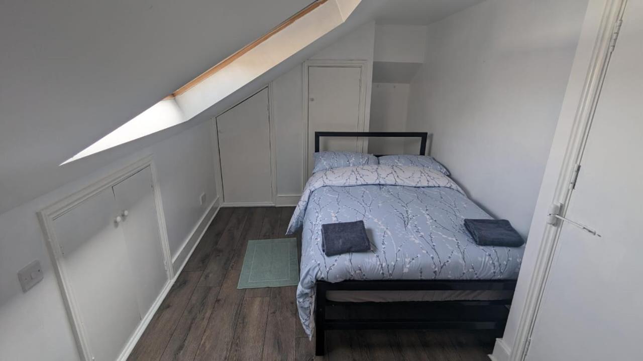 Rahal Outram Privat overnatting London